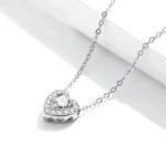 Exquisite 925 Sterling Silver A5 Zirconia Heart Pendant Choker