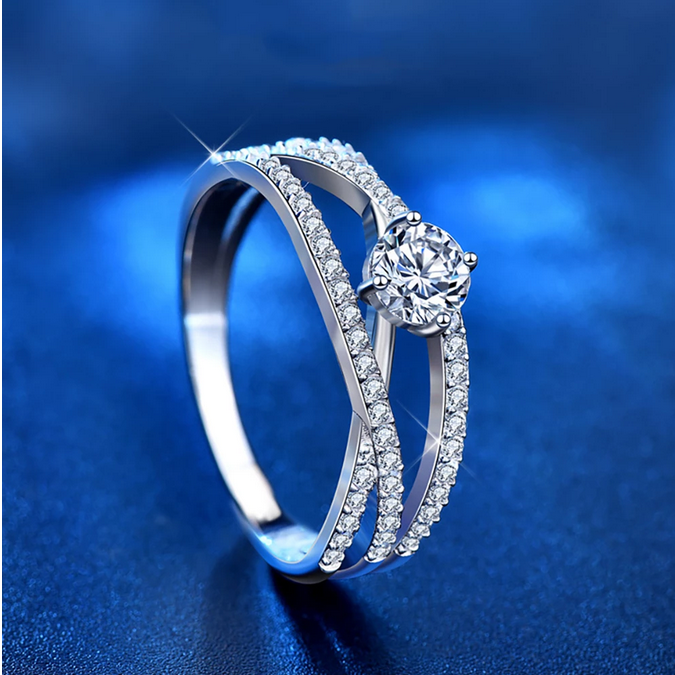 S925 Sterling Silver 0.5CT Moissanite Inlaid Gemstone Crossover Ring