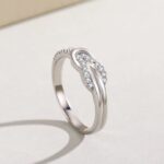 925 Sterling Silver Dazzling Zirconia Friendship Knot Ring