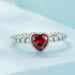 Vintage 925 Sterling Silver Delicate Burgundy Heart Cube Ring