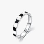 Elegant 925 Sterling Silver Black & White Checkers Ring