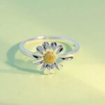 18K 925 Sterling Silver Plucked Daisy Leaf Adjustable Ring