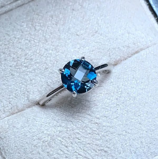 Platinum 925 Sterling Silver 2.73CT Diamond Cut London Blue Topaz Gemstone Ring