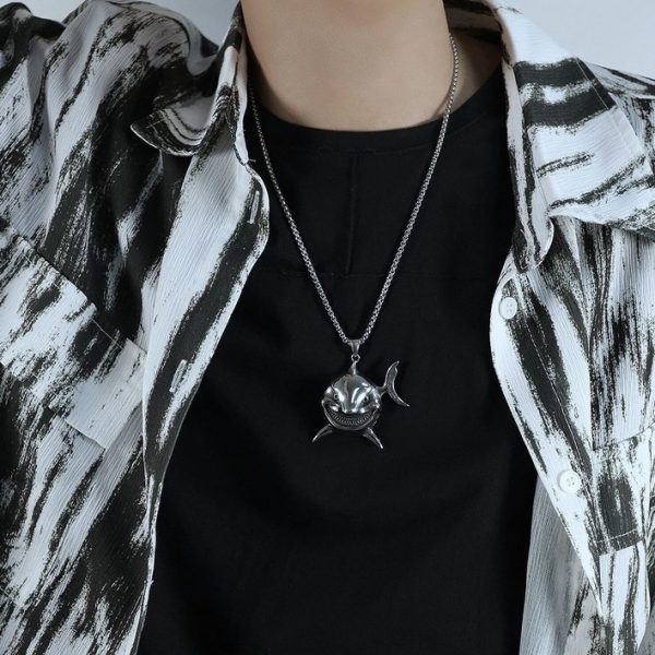 Men’s Retro Personality Fierce Shark Pendant Necklace - Image 3