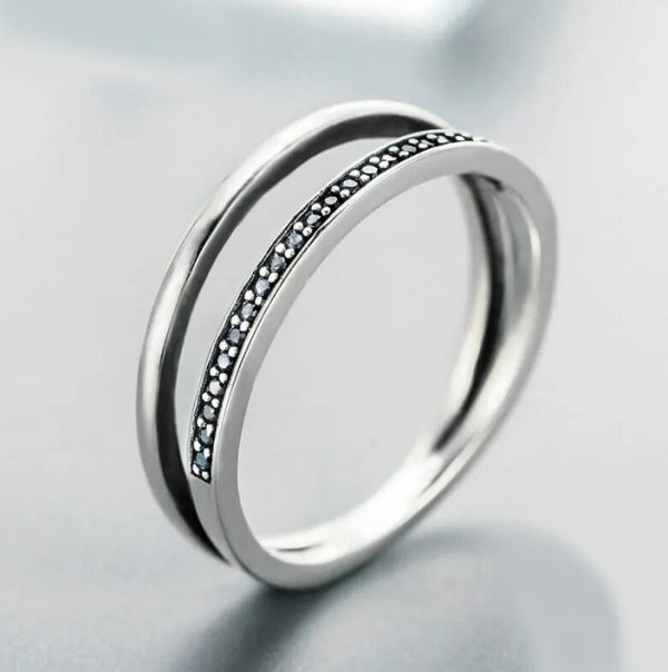 Elegant 925 Sterling Silver Black Zircon Double Band Ring