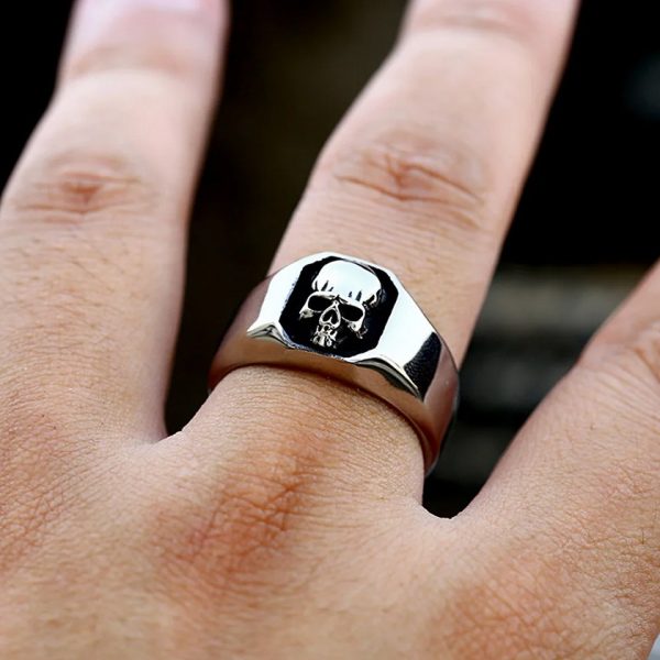 Men's Vintage 316L Stainless Steel High Polish Signet Skull Ring - Image 5