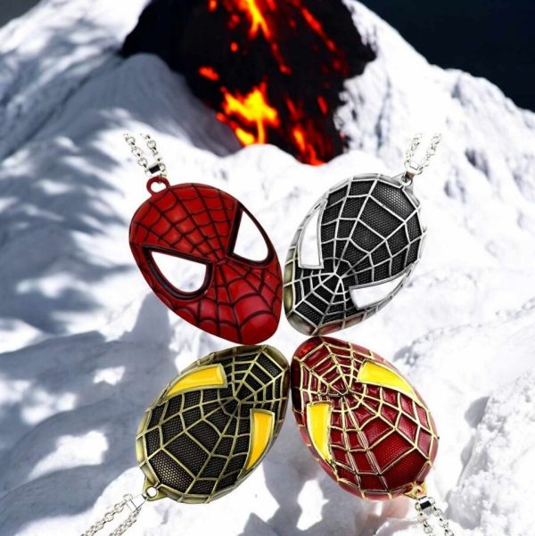 Creative Superhero Design Spider Battle Mask Large Pendant Necklace