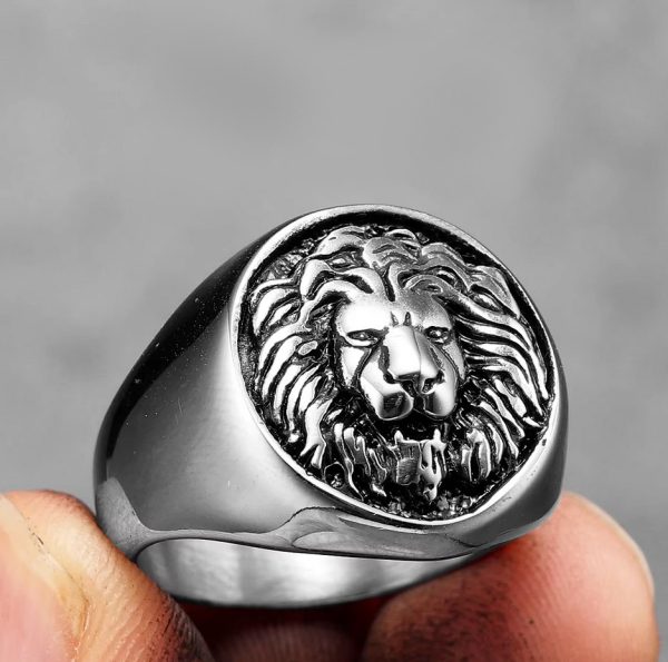 Men's 316L Stainless Steel 3D Lion Head High Polished Round Signet Ring - Image 5