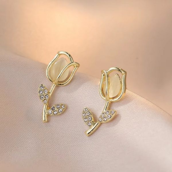 Elegant Stainless Steel Tulip Flower Pendant Necklace & Stud Earrings - Image 3