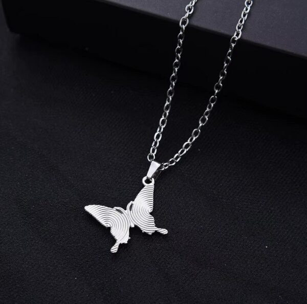 Elegant Color Changing Temperature Mood Butterfly Pendant Necklace - Image 5