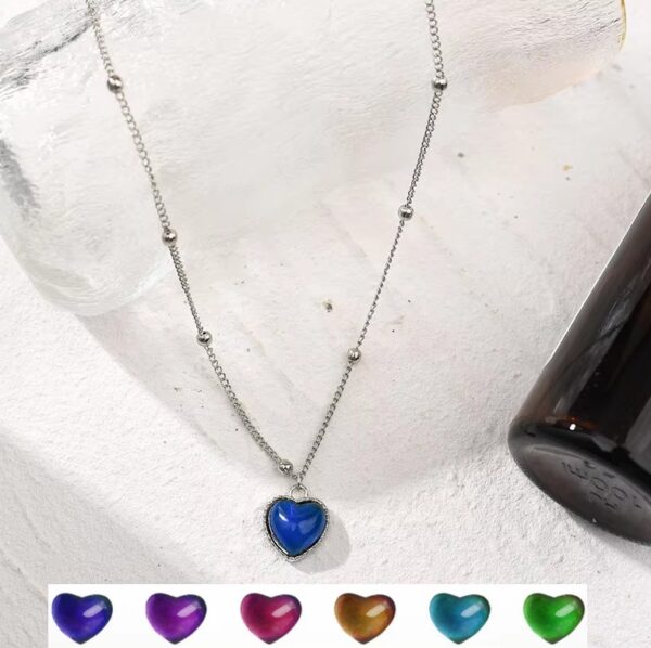 Elegant Color Changing Temperature Mood Heart Pendant Necklace