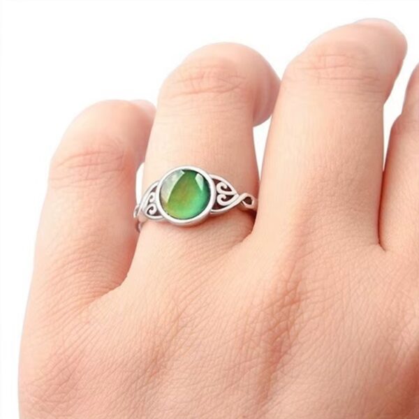 Elegant Color Changing Temperature Emotions Mood Stone Ring - Image 2