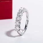 Exquisite 18K S925 Sterling Silver 2.2CT Round Cut Full Moissanite Gemstone Ring