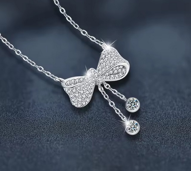 Elegant 18K 925 Sterling Silver Full Moissanite Bowknot Pendant Choker (17″) - Image 3