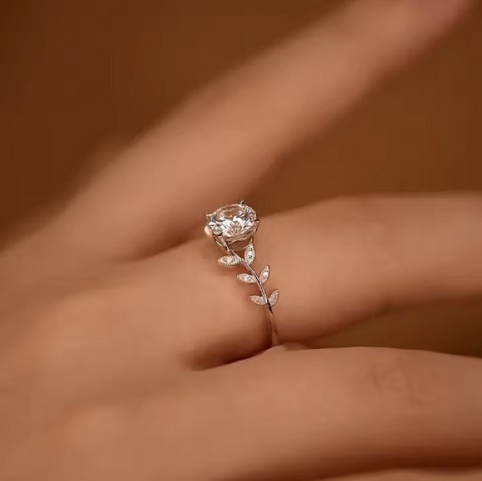 Elegant 18K 925 Sterling Silver 1CT Round Cut Moissanite Leaf Ring (Size 5-9) - Image 3