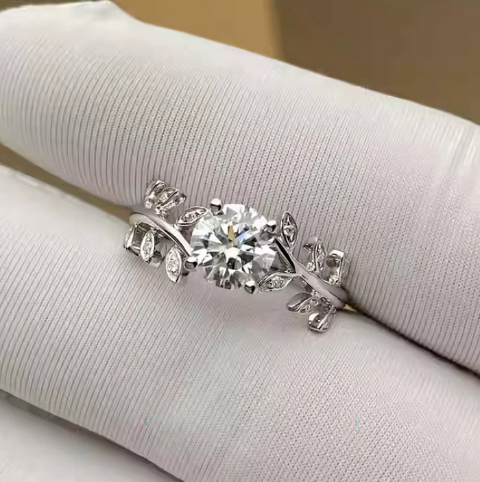Elegant 18K 925 Sterling Silver 1CT Round Cut Moissanite Leaf Ring (Size 5-9) - Image 5