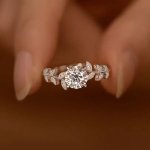 Elegant 18K 925 Sterling Silver 1CT Round Cut Moissanite Leaf Ring (Size 5-9)