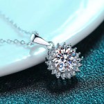 Exquisite 18K 925 Sterling Silver 2CT Halo Flower Moissanite Pendant Necklace