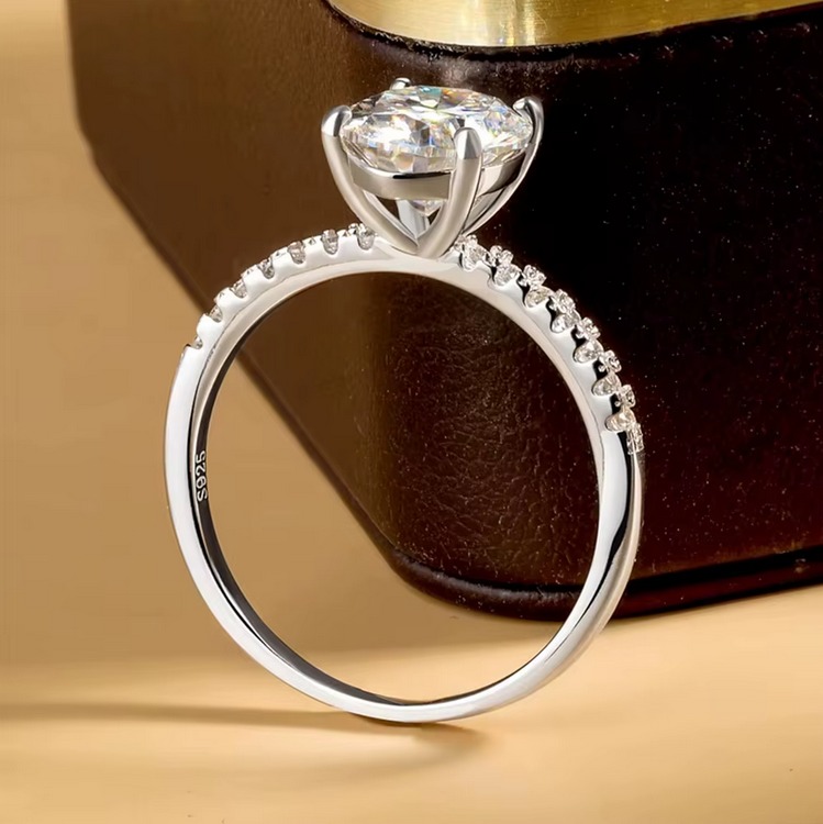 Luscious 18K 925 Sterling Silver 2CT Oval Cut Sparkling Moissanite Ring (5-9) - Image 5