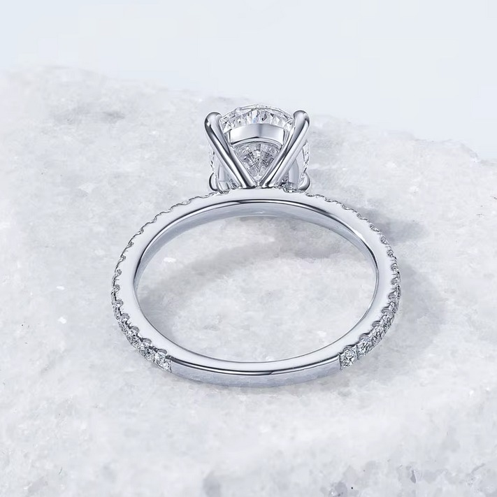 Luscious 18K 925 Sterling Silver 2CT Oval Cut Sparkling Moissanite Ring (5-9) - Image 3
