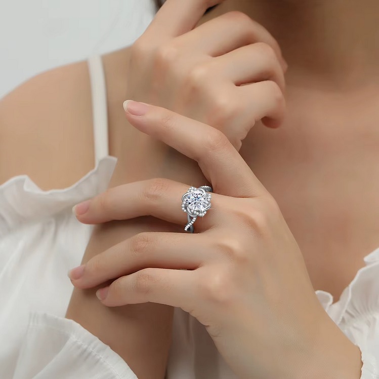 18K 925 Sterling Silver 2CT Round Cut Infinity Star Moissanite Ring (Size 6-10) - Image 2