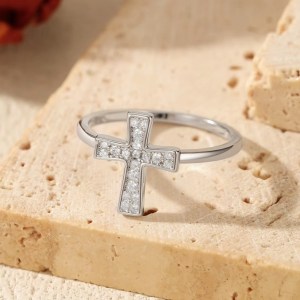 Delicate 925 Sterling Silver Dazzling Moissanite Cross Personality Ring (5-9)