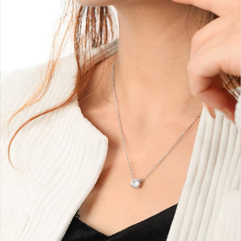 Exquisite 925 Sterling Silver 5CT Sparkling Moissanite Pendant Choker – 17″ - Image 2