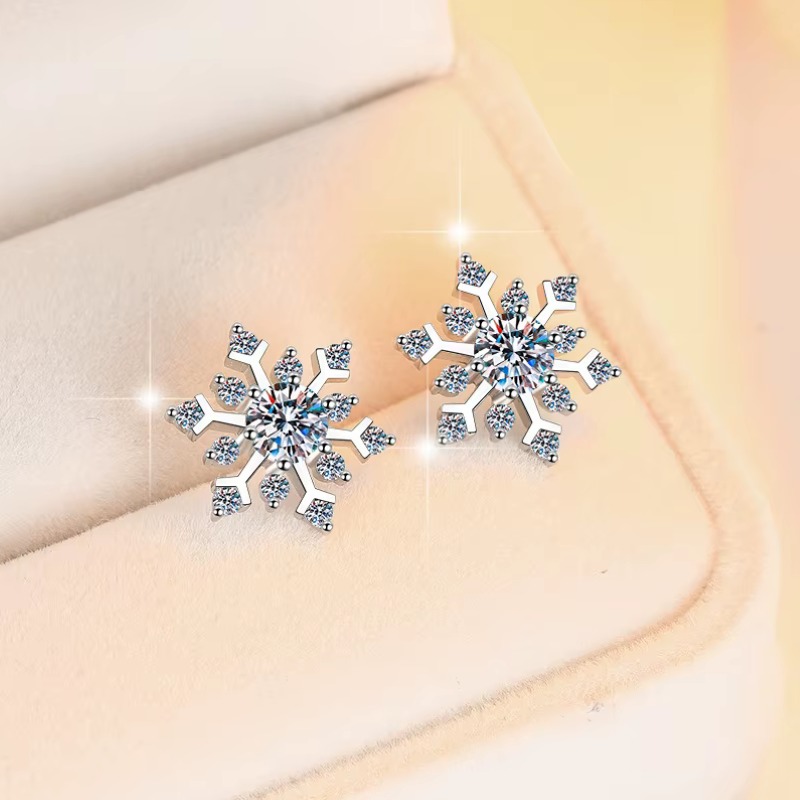 Delicate 925 Sterling Silver 1CT Moissanite Snowflake Stud Earrings - Image 4