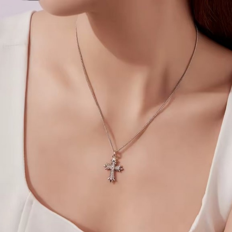 Luxury 18K 925 Sterling Silver Creative Flame Cross Moissanite Pendant Necklace - Image 2
