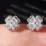 Genuine 925 Sterling Silver 0.8CT Heart Cut Full Moissanite Clover Stud Earrings