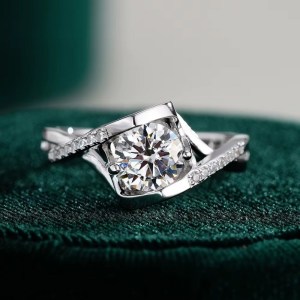 Exquisite 925 Sterling Silver 1CT Twisted Love Moissanite Ring (Size 5-9)