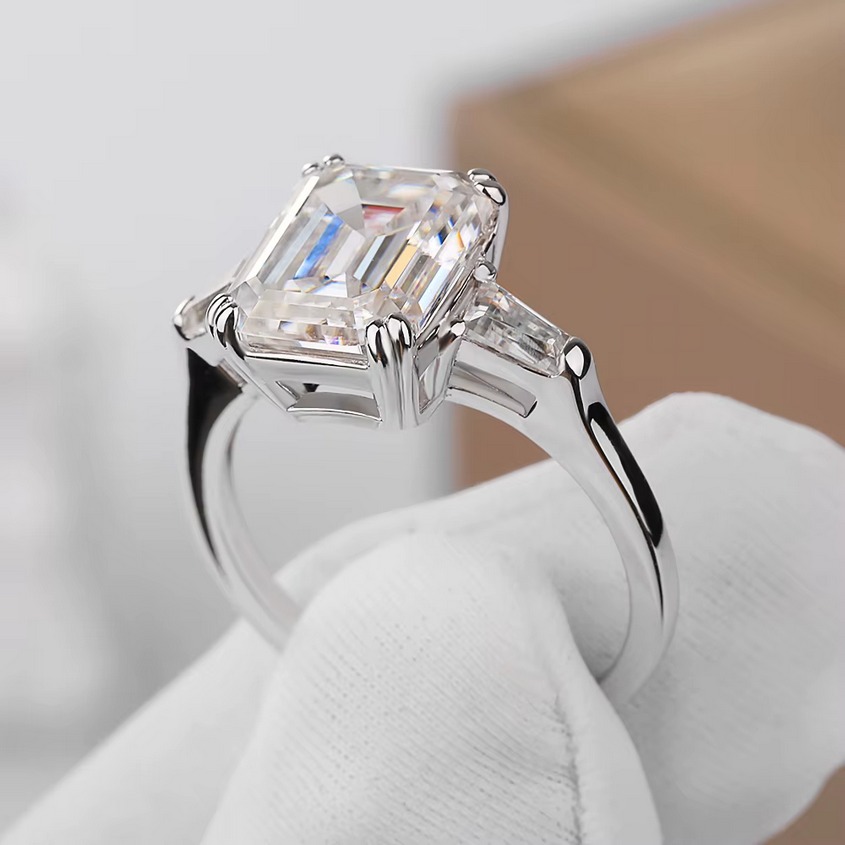 Luxury 18K 925 Sterling Silver 2.4CT Full Moissanite Emerald Cut Ring (Size 5-9) - Image 4