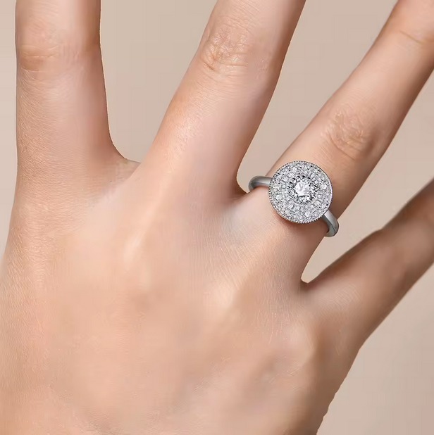 Luxury 18K 925 Sterling Silver Full Moissanite Starburst Design Ring (Size 5-10) - Image 2