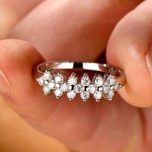 Elegant 18K 925 Sterling Silver Full Moissanite Eternal Flower Design Ring (4-10)