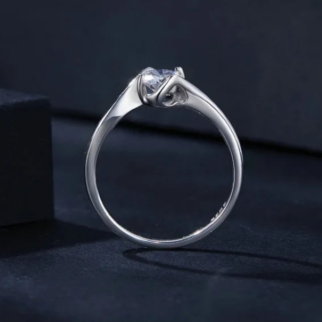 Platinum 925 Sterling Silver 0.5CT Round Cut Moissanite Twisted Love Ring (6-8) - Image 5