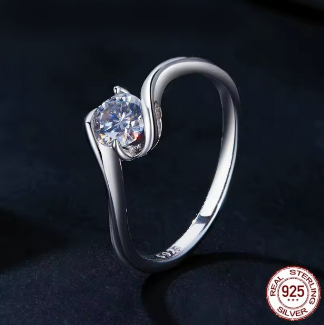 Platinum 925 Sterling Silver 0.5CT Round Cut Moissanite Twisted Love Ring (6-8) - Image 3