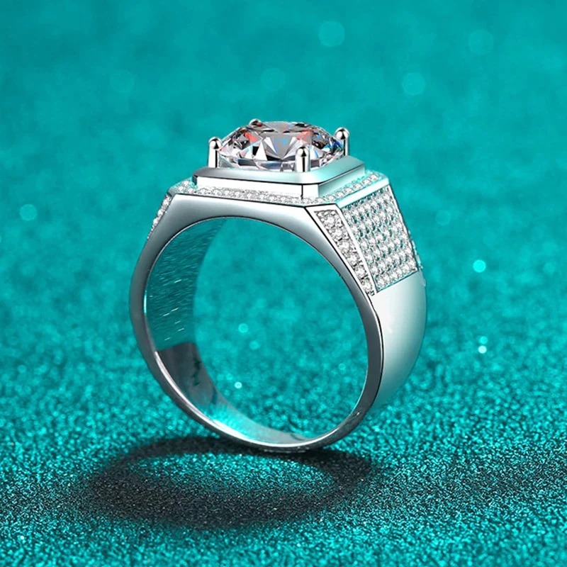 Men’s 18K S925 Sterling Silver 2CT Moissanite Gemstone Luxury Ring (Size 8-11) - Image 4