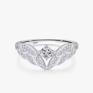 Exquisite 925 Sterling Silver Angel Wings Dazzling A5 Zirconia Ring (Size 5-9)