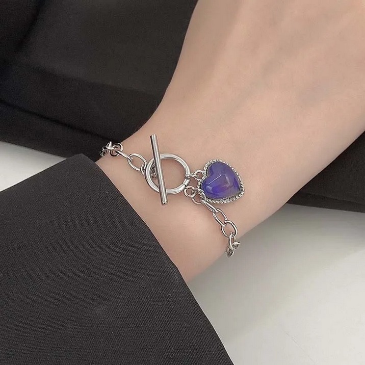 Elegant Color Changing Temperature Mood Heart Pendant Bracelet – 7″ - Image 6