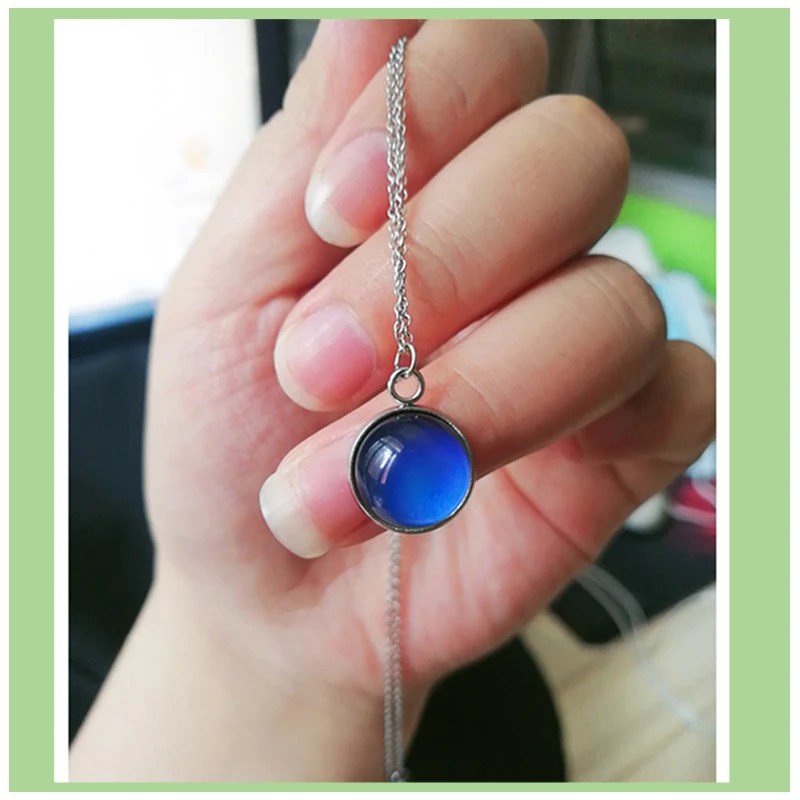 Color Changing Mood Temperature Glass Cabochon Necklace + Stud Earrings - Image 3
