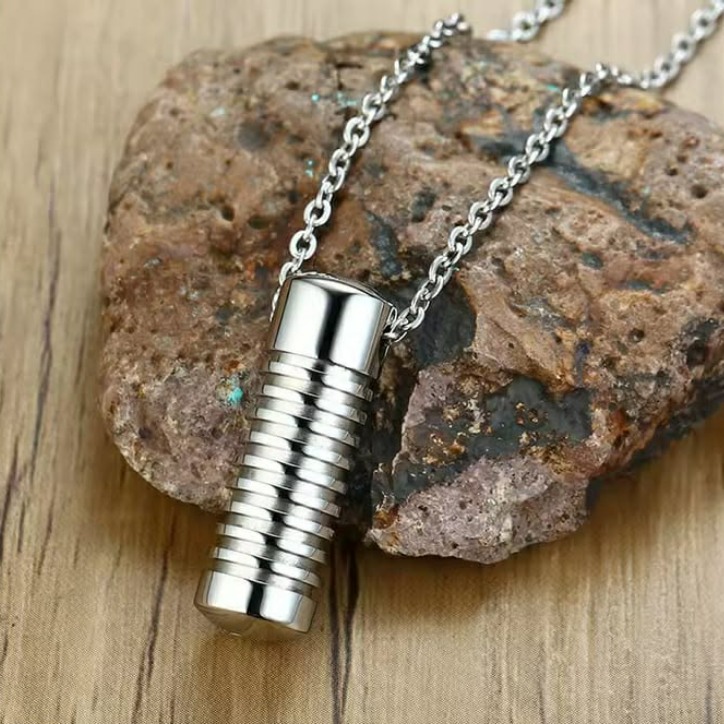 Quality Stainless Steel Screw Design Cremation Keepsake Pendant Necklace