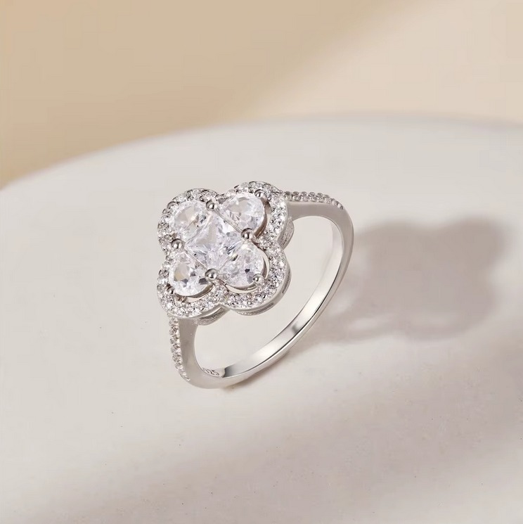 Platinum 925 Sterling Silver A+ Dazzling Zirconia Creative Clover Ring (Size 5-9)