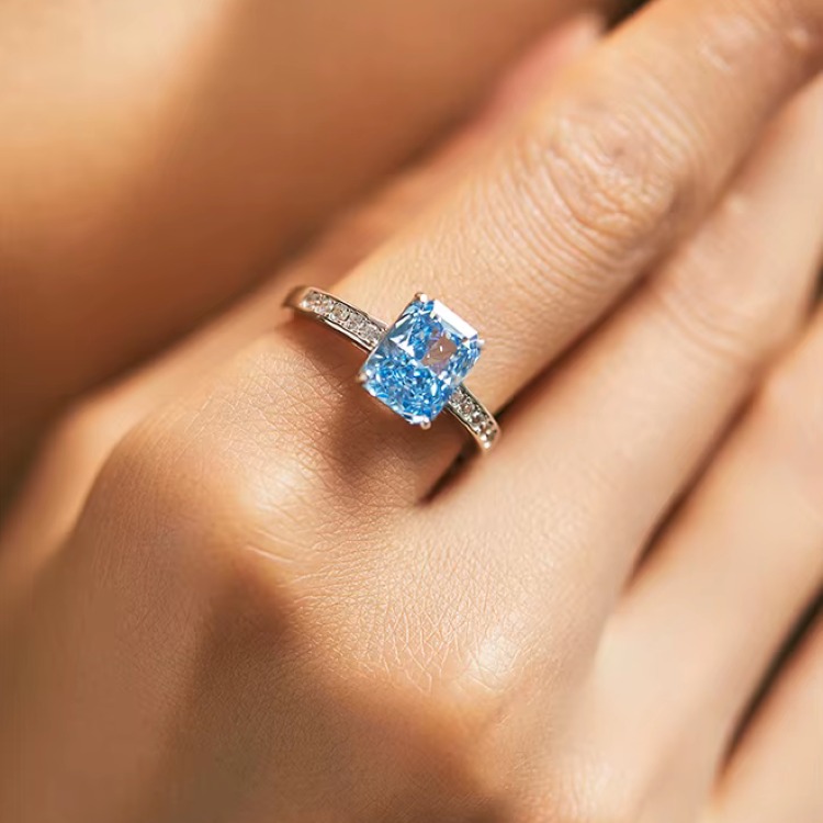 Exquisite 925 Sterling Silver 3CT Crushed Ice Cut Blue Zirconia Luxury Ring - Image 2