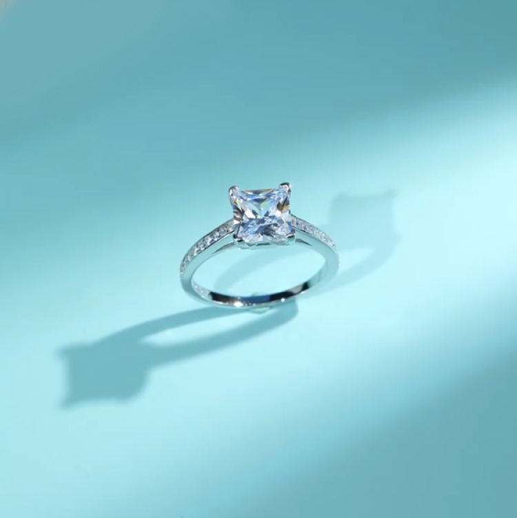 Luxurious 925 Sterling Silver 2CT Sparkling Zirconia Princess Cut Ring (Size 5-9) - Image 3
