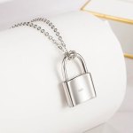 Elegant 925 Sterling Silver Lover’s Classic Padlock Pendant Choker