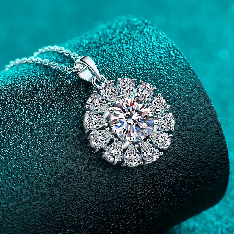 Platinum 925 Sterling Silver 2CT Moissanite Sunflower Pendant Necklace (45cm) - Image 4