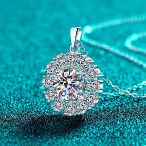 Platinum 925 Sterling Silver 2CT Moissanite Sunflower Pendant Necklace (45cm)