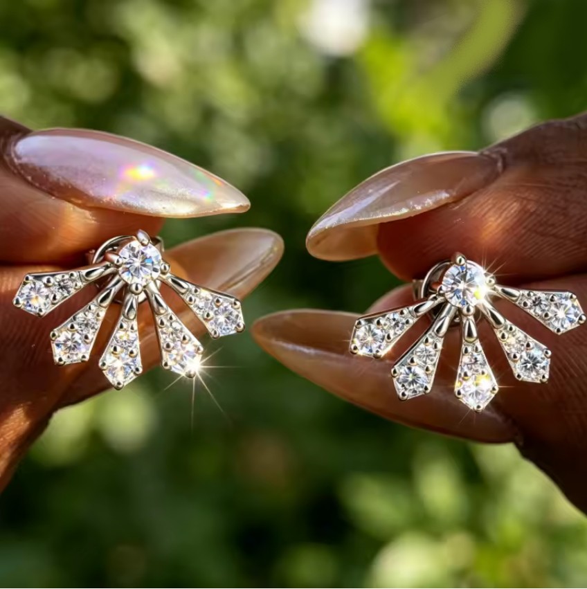 Exquisite 18K 925 Sterling Silver Full Moissanite Fan‐Shaped Stud Earrings - Image 2