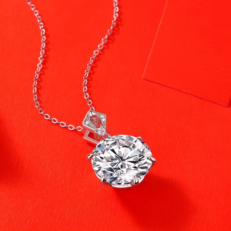 Exquisite Rhodium 925 Sterling Silver 10*CT Moissanite Pendant Necklace (45cm)