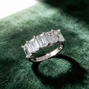 Elegant 18K 925 Sterling Silver 4CT Emerald Cut Full Moissanite Ring (Size 5-9)